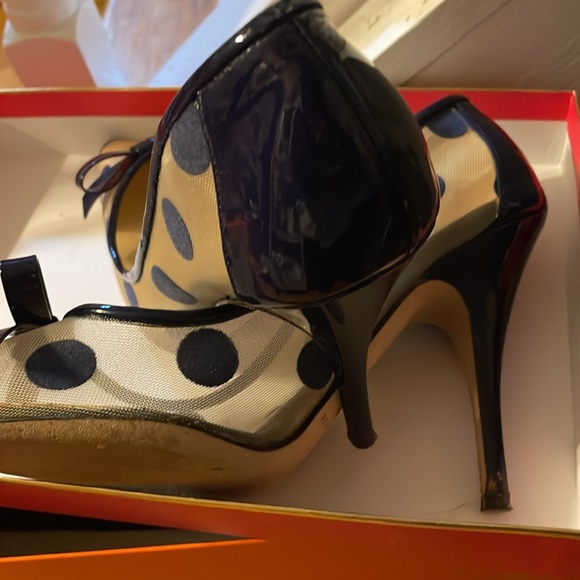 Navy blue polka dot pumps - Picture 6 of 8